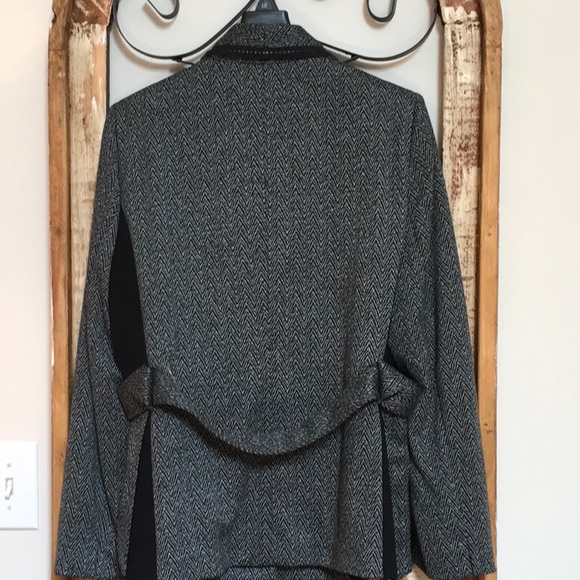 Jacket - Picture 3 of 3